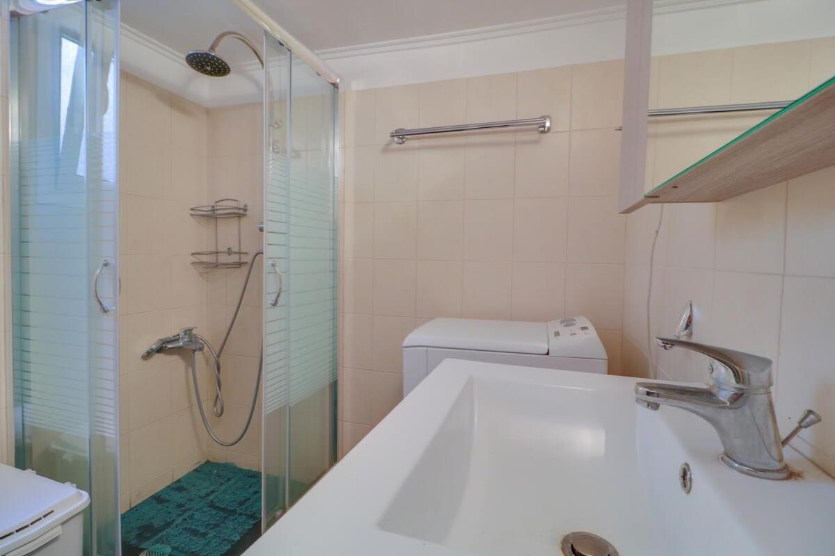 Topfloor Central Apt With Urban Views,3' To Metro Афины Экстерьер фото