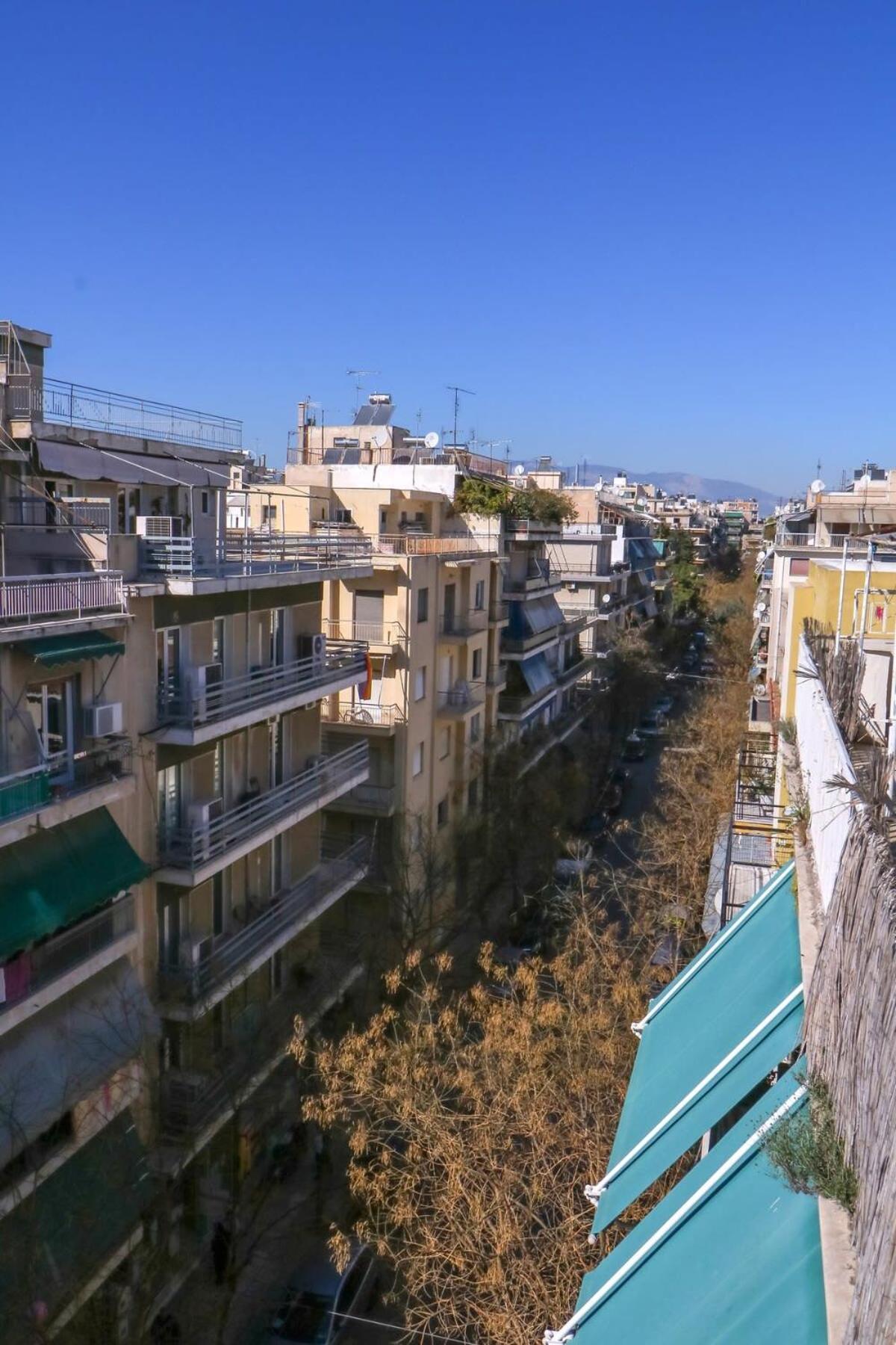 Topfloor Central Apt With Urban Views,3' To Metro Афины Экстерьер фото